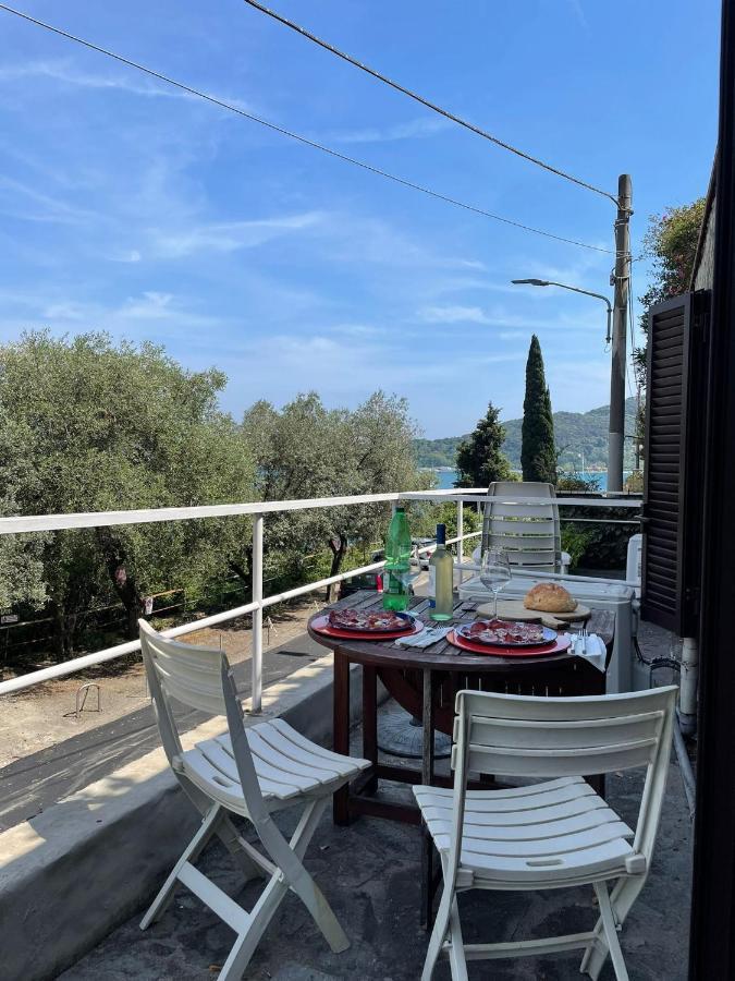 Monolocale Baia Dei Delfini Apartment ปอร์โตเวเนเร ภายนอก รูปภาพ