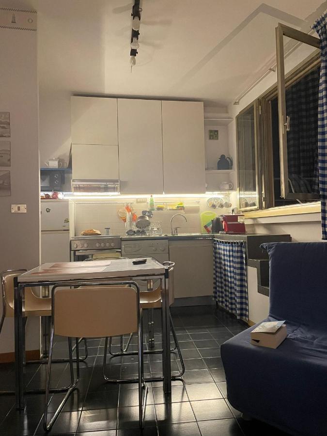 Monolocale Baia Dei Delfini Apartment ปอร์โตเวเนเร ภายนอก รูปภาพ