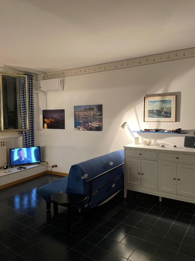 Monolocale Baia Dei Delfini Apartment ปอร์โตเวเนเร ภายนอก รูปภาพ