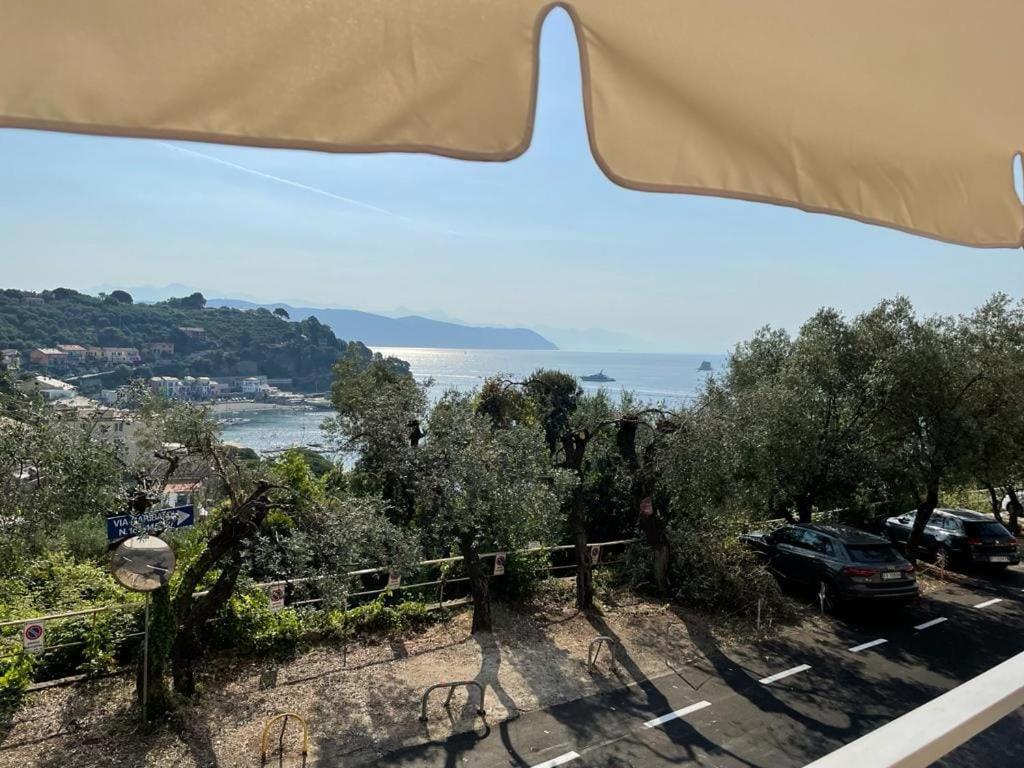 Monolocale Baia Dei Delfini Apartment ปอร์โตเวเนเร ภายนอก รูปภาพ